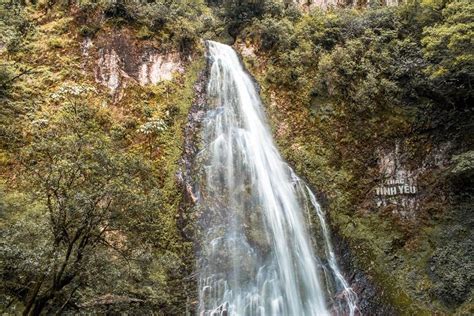 The Legend of the Singing Waterfall! A Mesmerizing Tale about Love and Loss from Ancient Malaysia